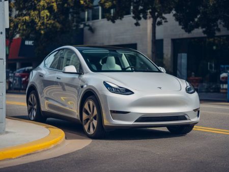 tesla model y : fiche technique et avis